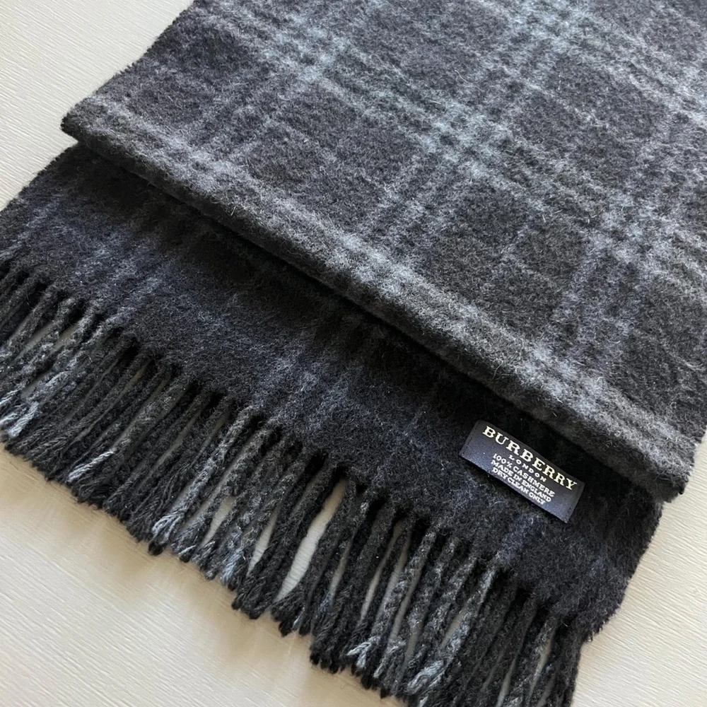 Burberry Scarf in Black and Charcoal Gray